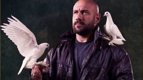 Yalangoch etuk ayollarning erotik fotosuratlarini koring