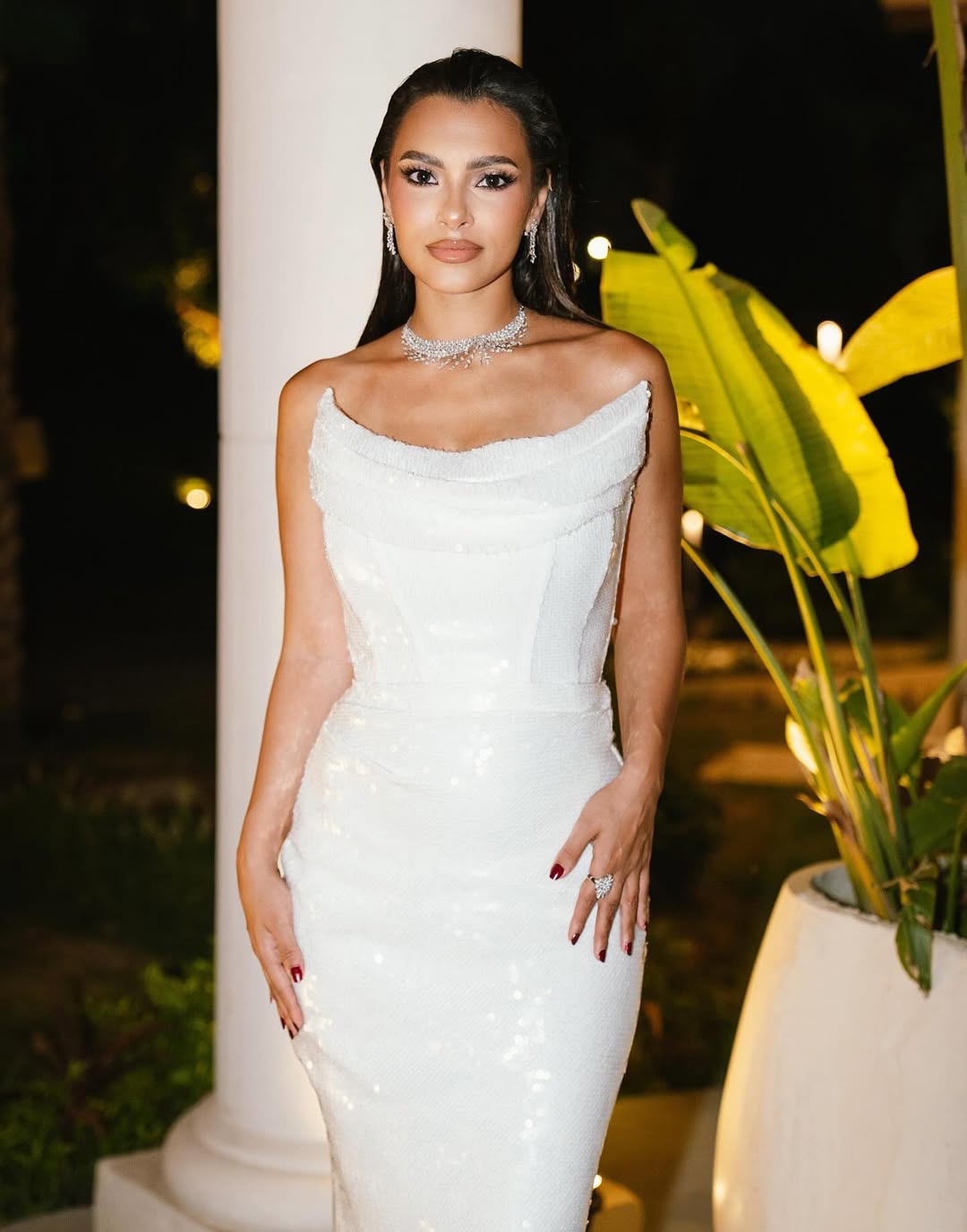 كارمن سليمان براقة بالأبيض بحفلها الأخير في القاهرة