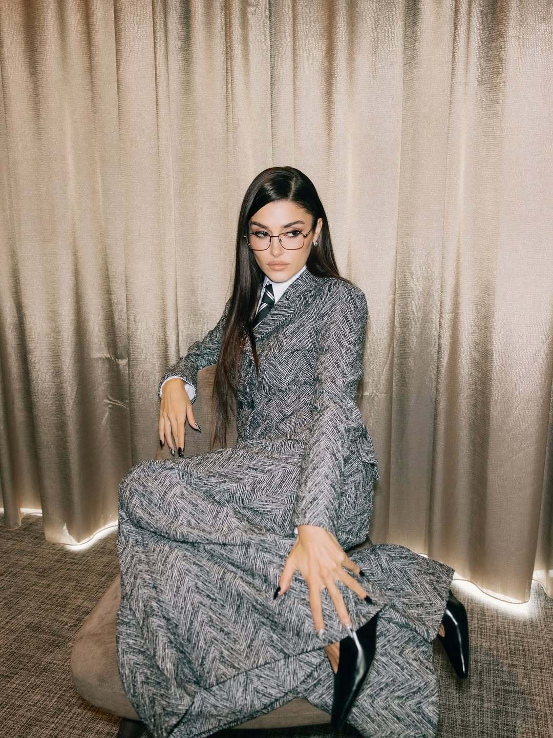 ‎هاندا أرتشيل تجمع بين القوة والأنوثة بعرض “بوس” في ميلانو