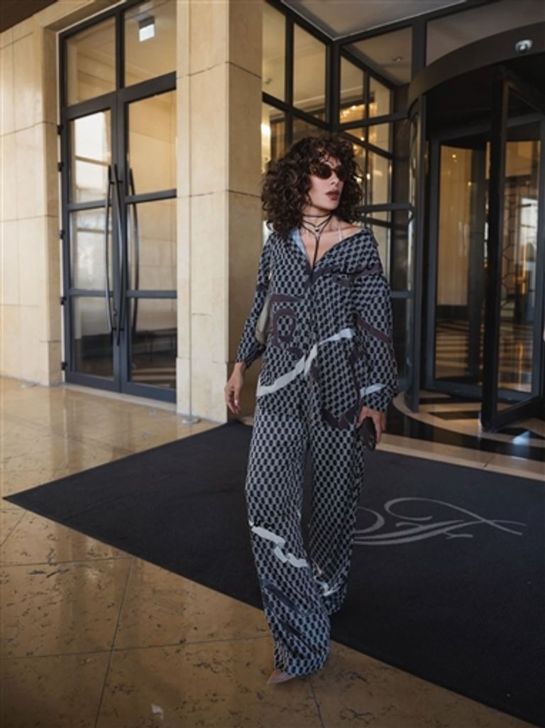 "فلسطين حبي" .. صبا مبارك بإطلالة فلسطينية مميزة