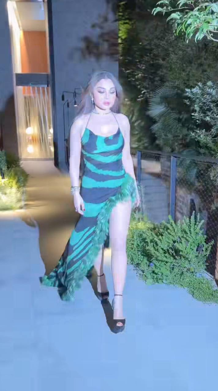 أسرار أناقة هيفاء وهبي وإليسا في حفل زفاف يومي