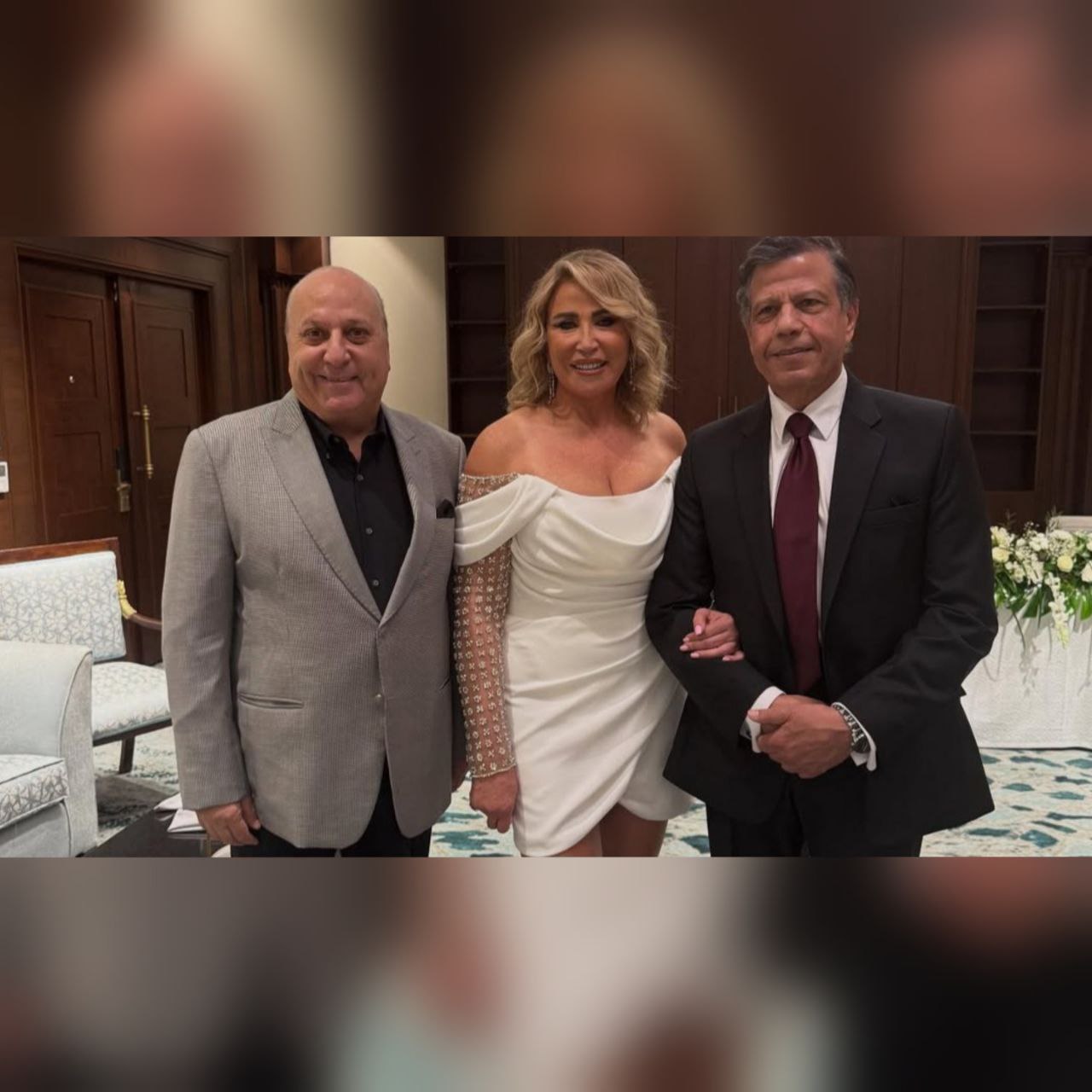 Кончает в жопу онлайн